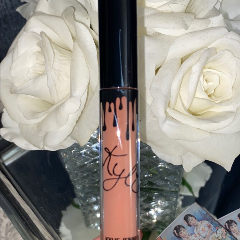Kylie Jenner dolce k liquid lipstick